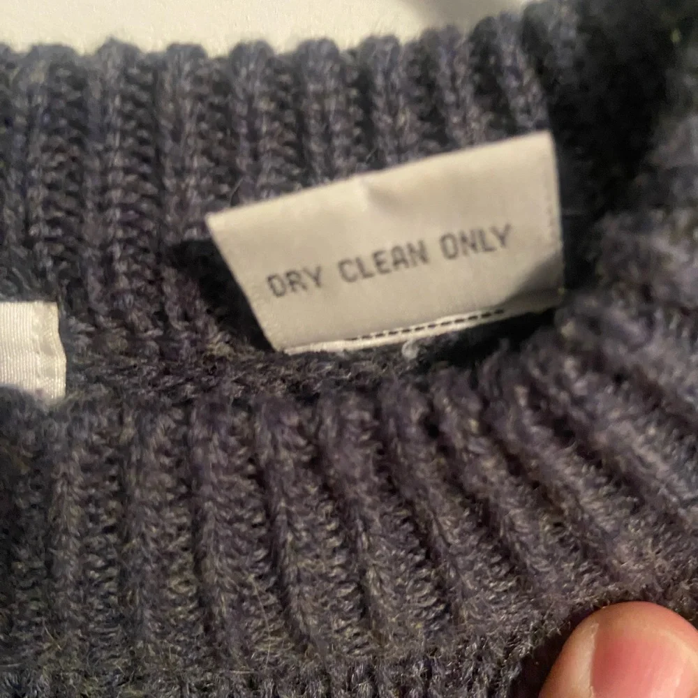 Fly Fishing Sweater, Vintage - Picture 4 of 5